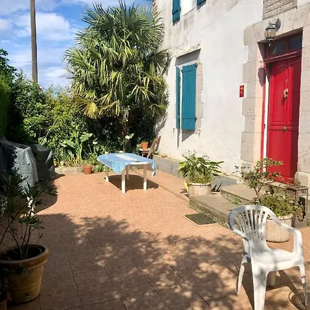 Un Ecrin Dans La Nature * אספלט