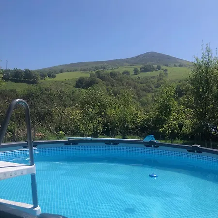 Un Ecrin Dans La Nature אספלט