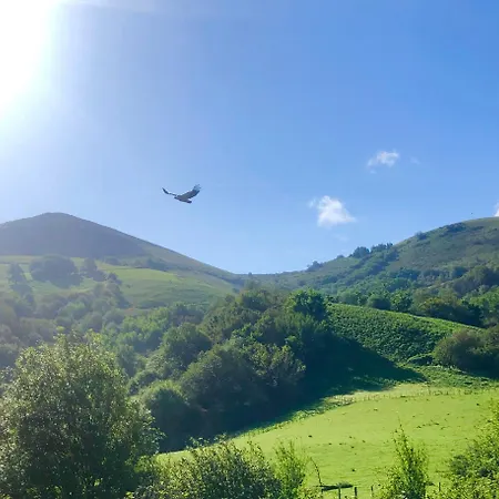 Un Ecrin Dans La Nature بيت للعطل *