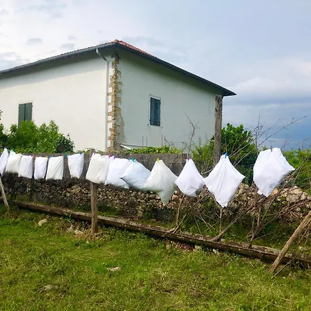 Un Ecrin Dans La Nature * אספלט